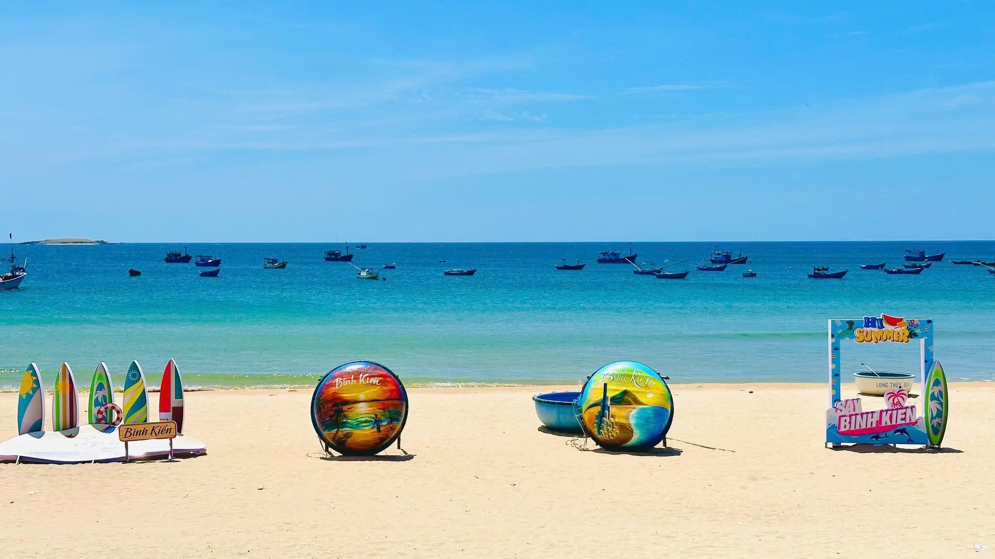 Biển Long Thủy — một quãng gần nhà
